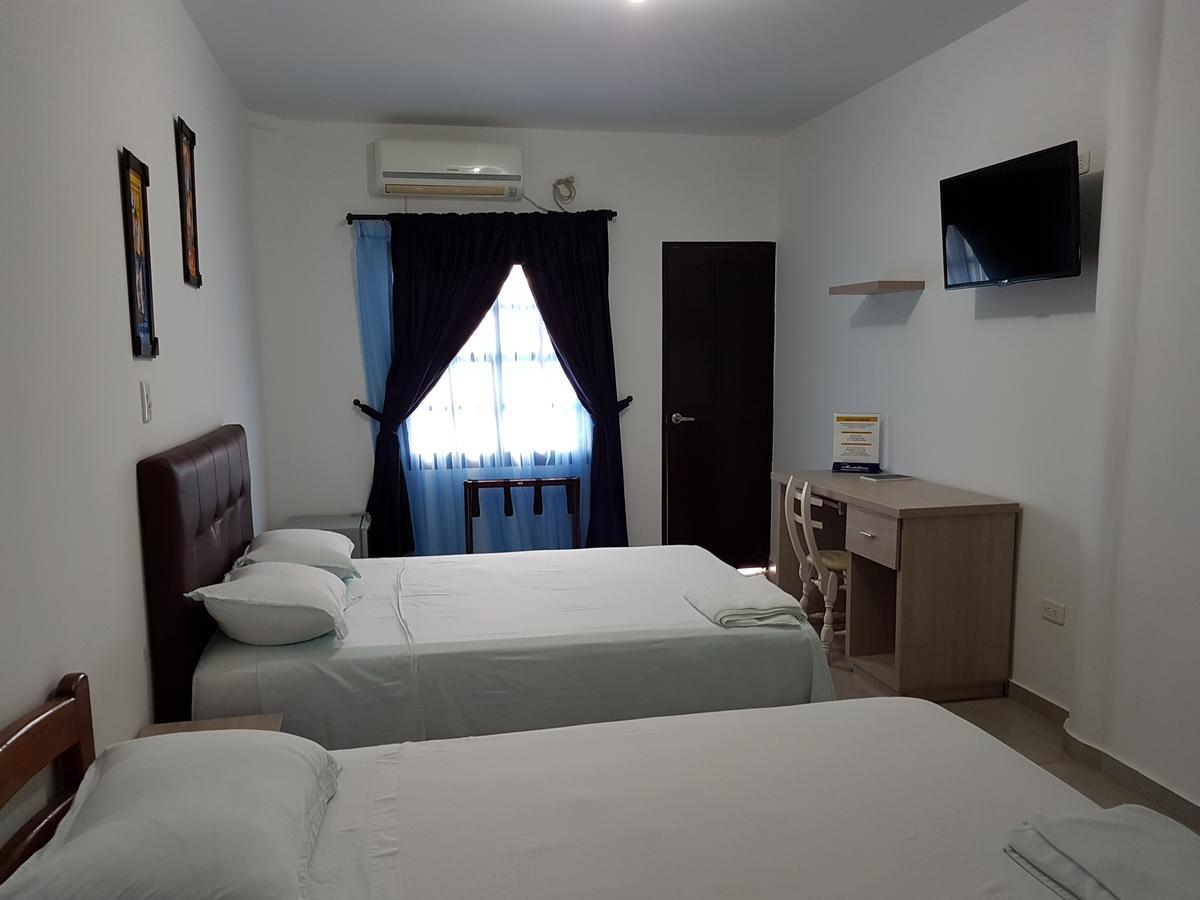 Hotel Plaza Real Montelíbano Екстериор снимка