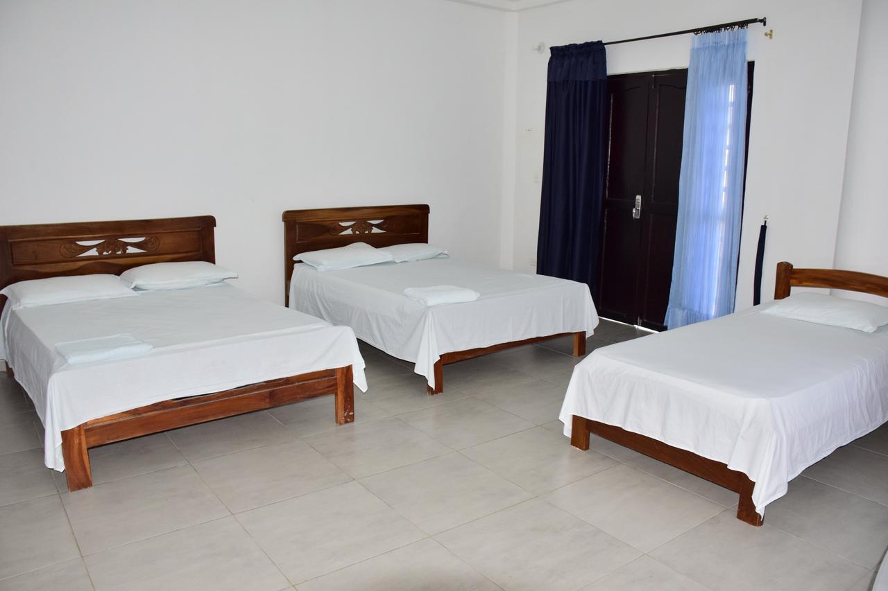 Hotel Plaza Real Montelíbano Екстериор снимка